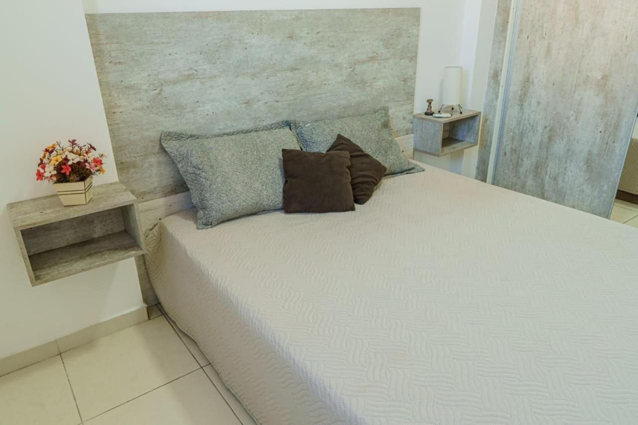 Apartamento Vista Mar - Varanda Gourmet - Portaria 24h - Da Aviação - Estacionamento Gratuito *